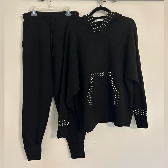 ZARA Black Knit Matching set - Hoodie & Joggers - Picture 1 of 2